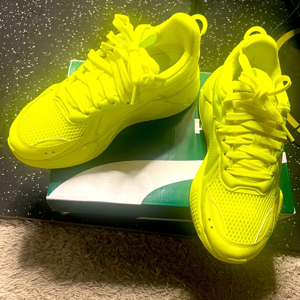 Puma Rs-x soft case Brand New! neon yellow sneakers